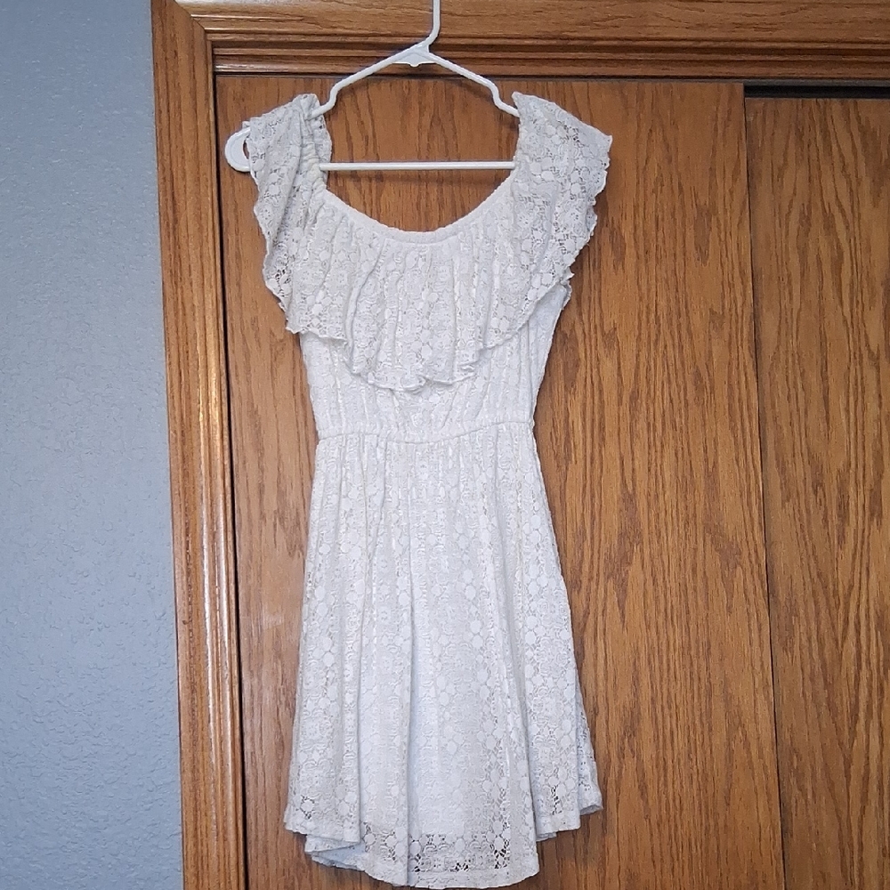 Abercrombie & Fitch White Lace Dress